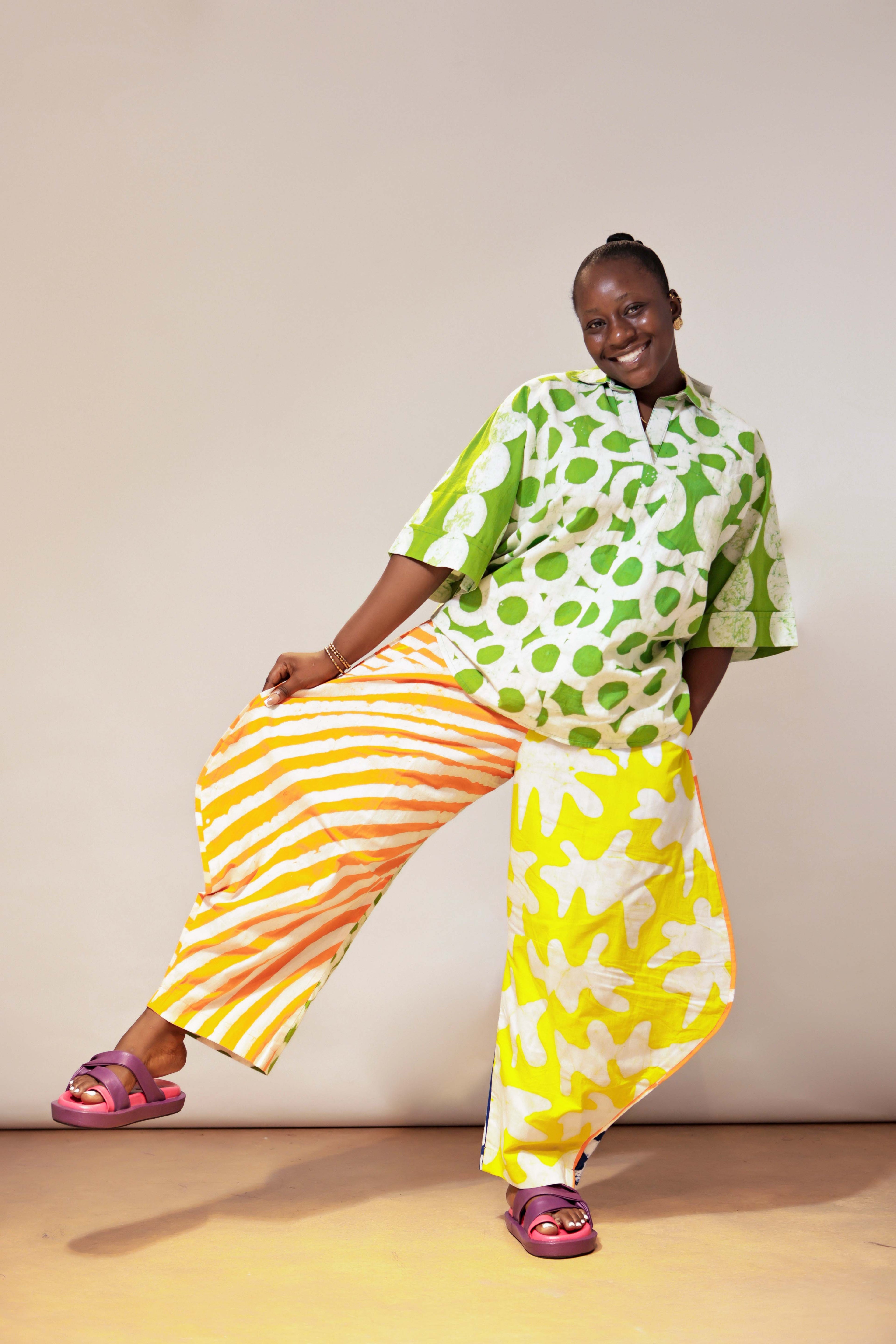The Mix Colour Ajiun Kembe horseshoe Pant Set